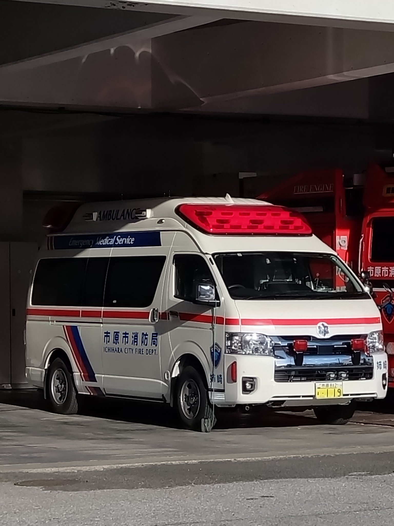 救急車 MF10L33 on X: 