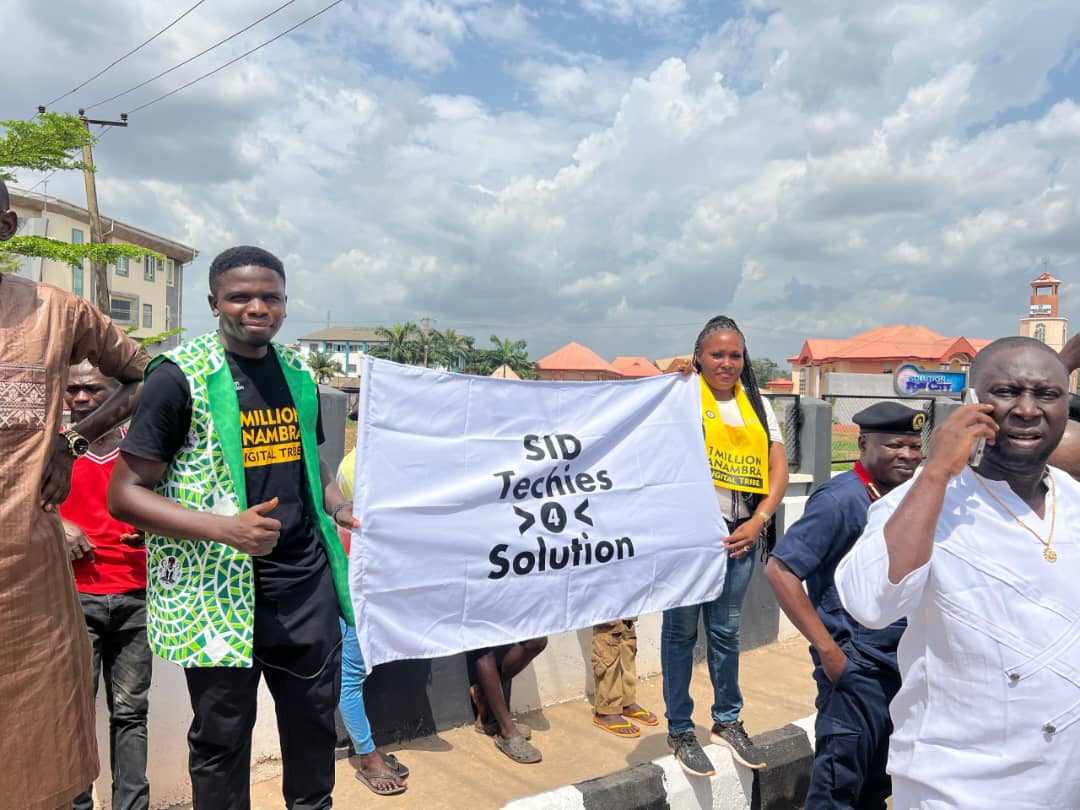 solution_sid's tweet image. Proud moment as @techies4solution powered by @SolutionInnovationDistrict, actively and joyfully welcomes Mr President, His Excellency, Mr. Bola Ahmed Tinubu (GCFR), President of the Federal Republic of Nigeria, to Anambra State.

 Anambra is rising!

#SolutionInnovationDistrict