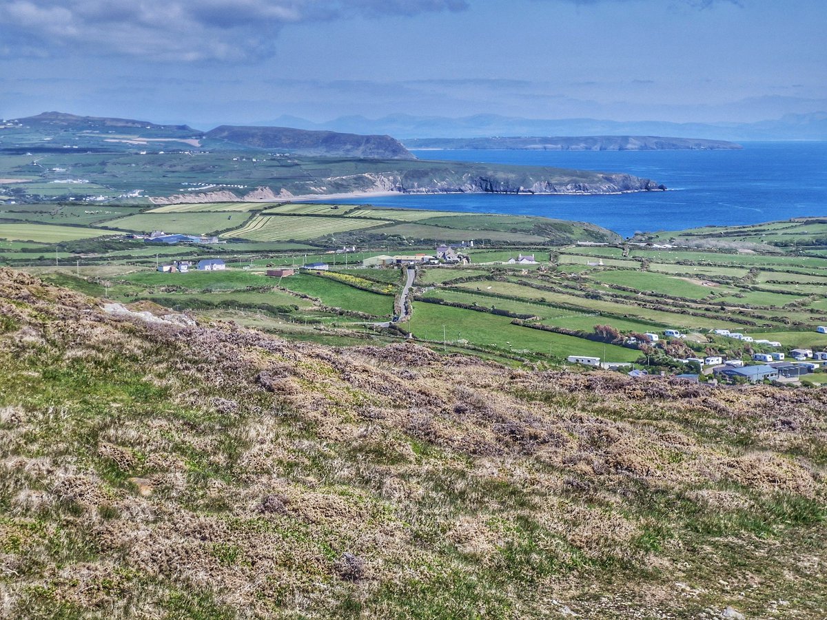 AntonWardPhoto's tweet image. Llyn Peninsula #northwales
#wales @Ruth_ITV @ItsYourWales @DerekTheWeather @visitwales @ChrisPage90 @ITVCharlieP @S4Ctywydd @WeatherAisling @StormHour @BBCWthrWatchers @Sue_Charles @SabrinaJayneLee