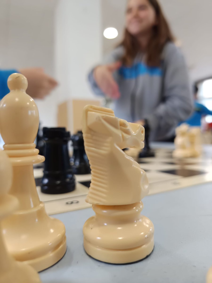 Avui s'han celebrat diverses Jornades d'Escacs Educatius per diverses  localitats de Catalunya organitzades per les Escoles <a href="/EscolesFEDAC/">Escoles FEDAC</a>  Han estat tot un èxit tot i el inconvenient del temps <a href="/EloiNortes/">Eloi Nortes</a> <a href="/ariadnaplanas/">Ariadna Planas</a> <a href="/jdurro/">Jordi Durro</a> <a href="/ramonperez23/">Ramon Pérez</a> <a href="/sergiguardiola/">sergi guardiola</a> <a href="/pazvila69/">Silvia Paz</a> <a href="/jordi_p35/">Jordi Pérez</a>