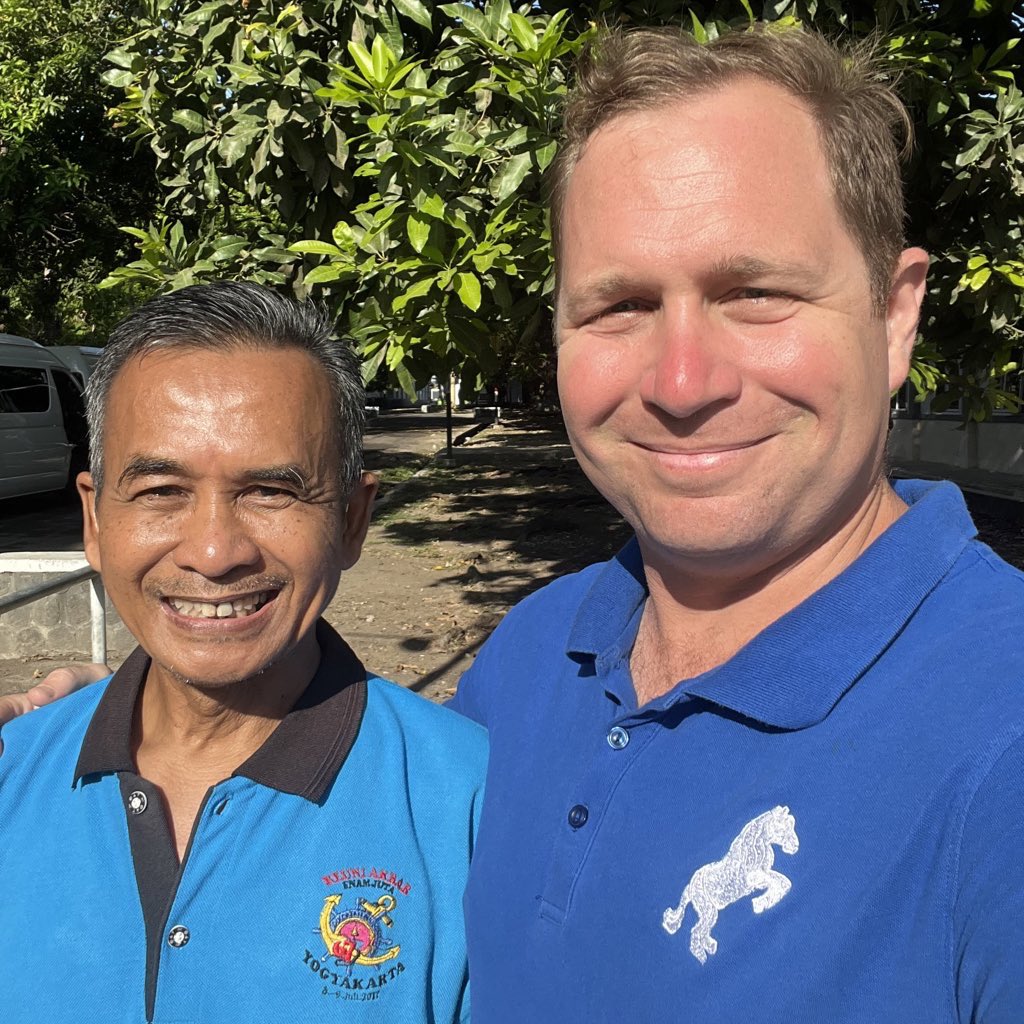 ArmchairMajor's tweet image. Today was my last day in the Big Blue 1. It’s been an amazing 3.5 years, and I have worked with the best of the ADF and others 🇮🇩🇯🇵🇵🇭🇺🇸🇬🇧. 

To the WOs and NCOs who kept me employed and out of trouble, thank you, it has been a privilege to serve with you. 

#DutyFirst