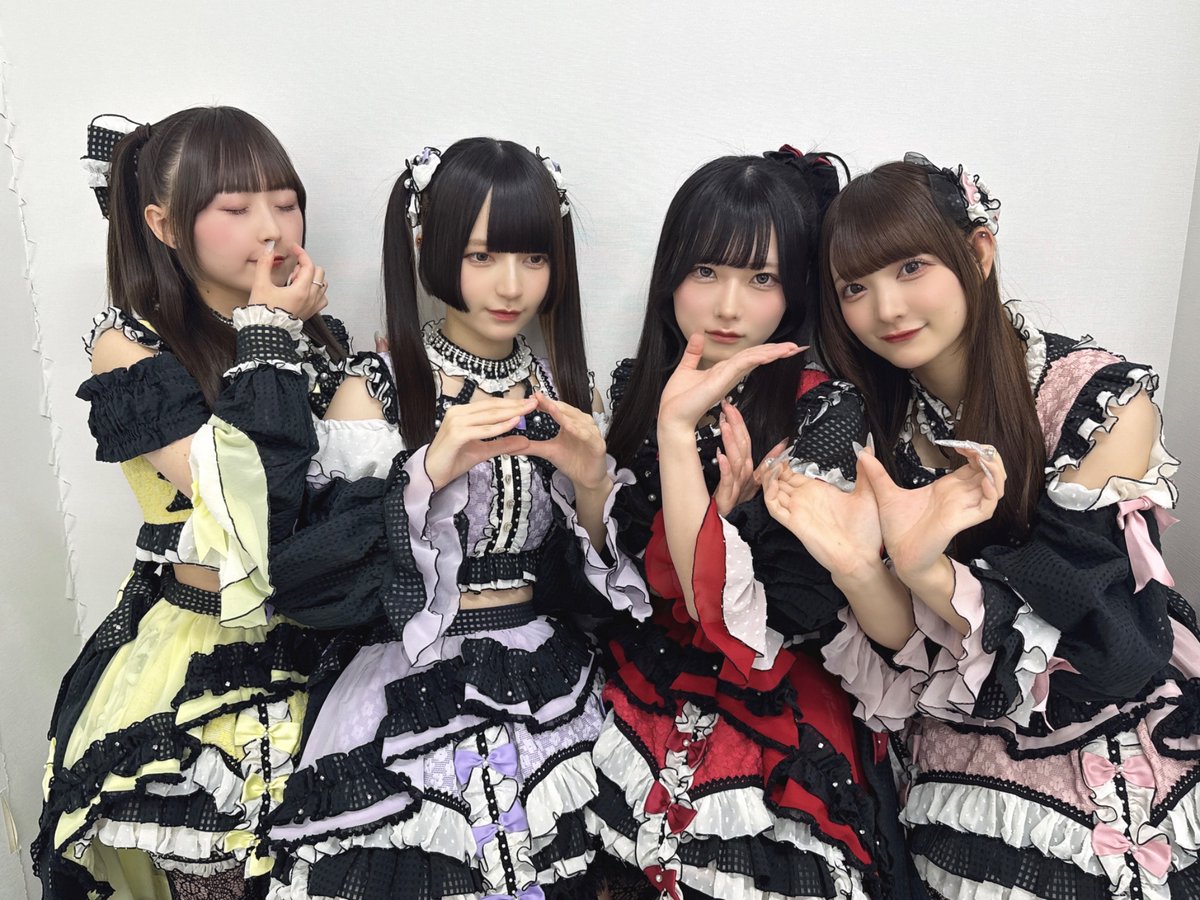 🎪本日のきゅるちゃん🎪
NEW EP「Kyururin Wonderland」
リリースイベント in 北海道✈️

📍札幌ファクトリーアトリウム
10:30以降順次 対象商品💿販売
13:15以降順次 ライブ用整列開始👥
14:00 ミニライブ🎤
その後特典会

詳細はこちら🌟
kyururinwonderland.kyurushite.com
#きゅるして