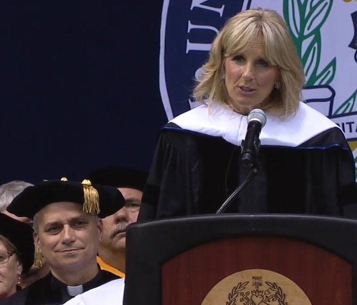 ChrisDJackson's tweet image. 🚨 WOW: Back in 2014, @DrBiden gave the commencement address at Villanova. And guess who was sitting right behind her?

Robert Prevost—who is now Pope Leo.

History has a funny way of foreshadowing greatness. Pretty incredible.
