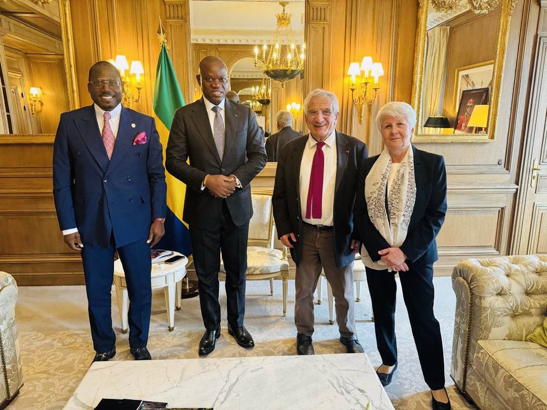 Toute ma profonde gratitude à Monsieur le Président de la République Gabonaise <a href="/oliguinguema/">Brice Clotaire Oligui Nguema</a> ainsi qu’à la 1ère dame du Gabon 🇬🇦 <a href="/ZitaOligui/">Zita Oligui Nguema</a> pour ma réconduction comme conseiller spécial chef du département santé et affaires sociales en charge du SAMU SOCIAL GABONAIS