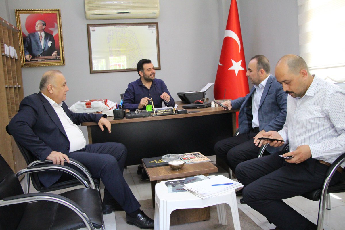 Mehmet Koyuncu (@mmtkyncu) on Twitter photo Tedaş İl Müdürümüz Naci Obut ve beraberinde ki heyetimiz muhtarlığımızı ziyaret ettiler nazik ziyaretlerinden dolayı teşekkür ederim. <a href="/DicleElektrikAS/">Dicle Elektrik</a> <a href="/DicleMemnuniyet/">Dicle Elektrik Müşteri Memnuniyeti Merkezi</a> Tedaş İl Müdürümüz Naci Obut ve beraberinde ki heyetimiz muhtarlığımızı ziyaret ettiler nazik ziyaretlerinden dolayı teşekkür ederim. <a href="/DicleElektrikAS/">Dicle Elektrik</a> <a href="/DicleMemnuniyet/">Dicle Elektrik Müşteri Memnuniyeti Merkezi</a>