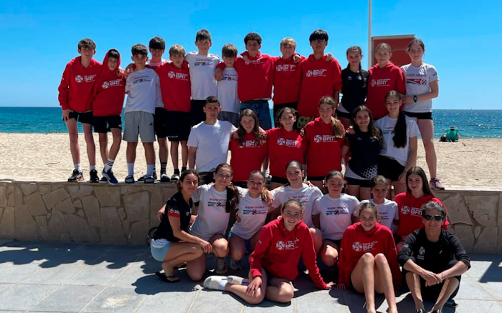 BAT-eko haurren taldeak DNA torneoaren finalean aritzeko txartela eskuratu du. Hilaren 17 eta 18an izango da. Asteburu honetan, berriz, Euskadiko Txapelketa Absolutua eta Distantzia Luzeko Espainiako Txapelketa jokatuko dira.
#Hondarribia
bidasoa.hitza.eus/2025/05/09/bat…