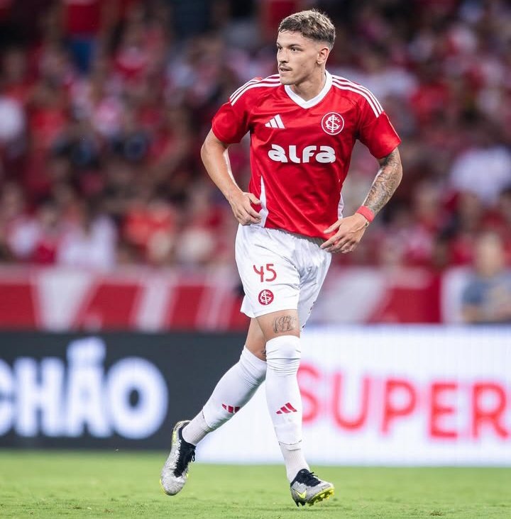 Internacional TimeLine tweet media