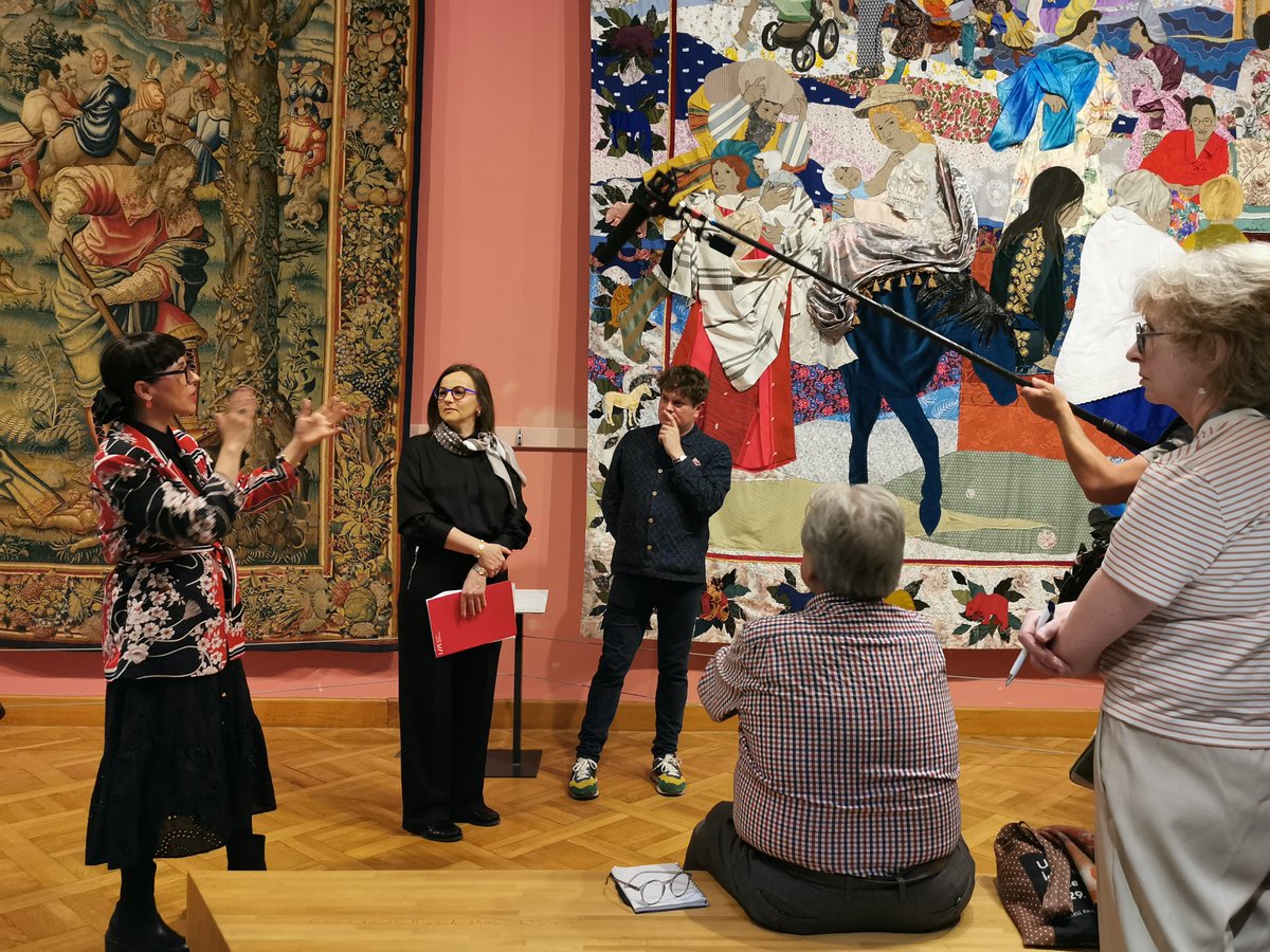 📍 Małgorzata Mirga-Tas presents Sawore, sawore, sawore — a monumental tapestry reclaiming Roma voices in art history.
🗓️ On view in Brussels, May 9 – June 30, 2025.
👉tinyurl.com/p76zk6rz #MirgaTas #RomaArt #BrusselsExhibition #Sawore