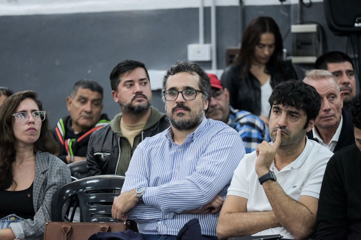 MauroGabrieleSF's tweet photo. Participamos de la reunión de responsables distritales de La Patria es el Otro Primera Sección de cara al plenario del @movimientodaf

Defender a los bonaerenses y construir una alternativa de futuro acompañando a @kicillofok 🇦🇷✌️ https://t.co/w3kueAVR5O