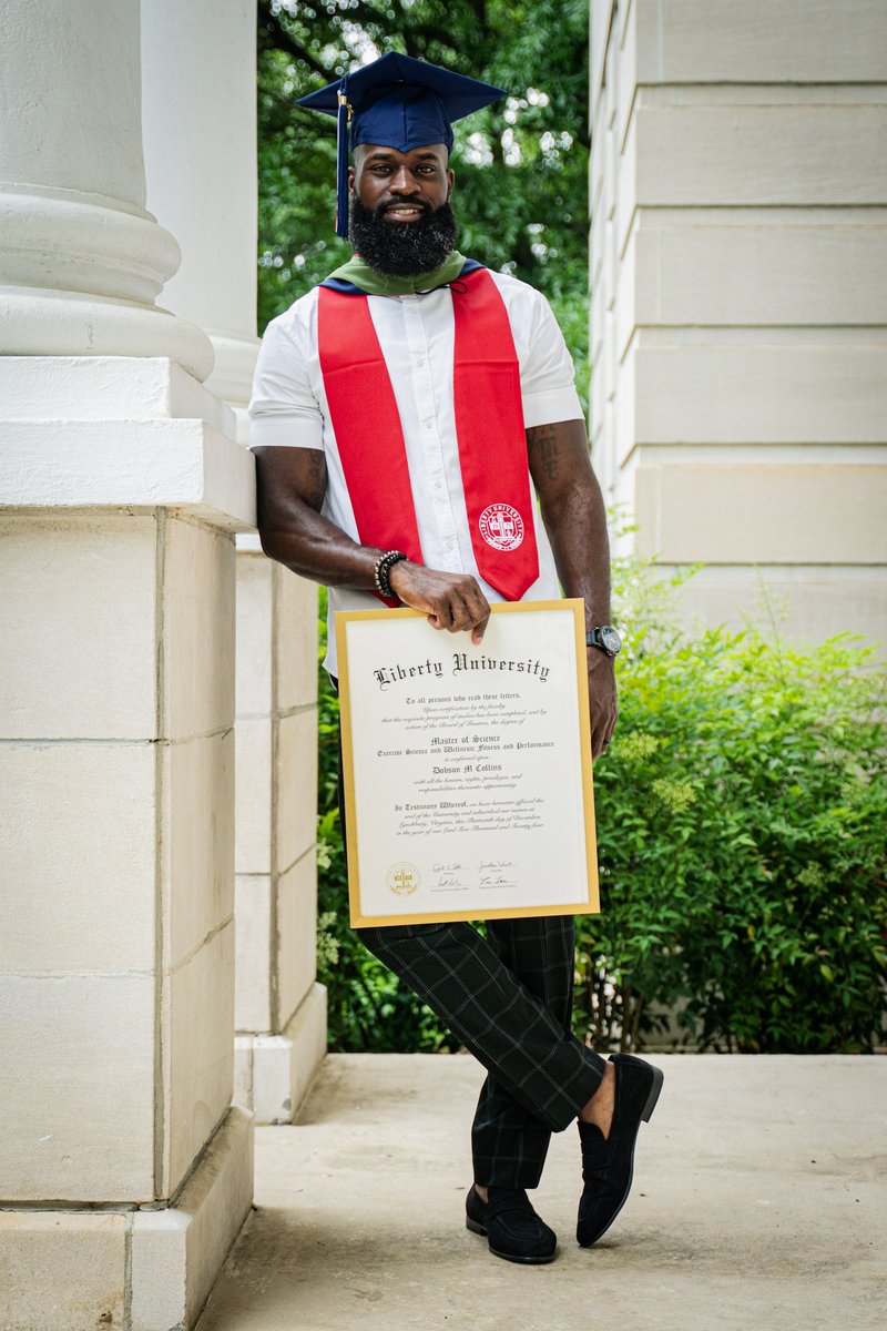 dobson_collins7's tweet image. 2 Timothy 2:15 KJV
Study to shew thyself approved unto God, a workman that needeth not to be ashamed, rightly dividing the word of truth.

I am officially a Liberty University Master&apos;s Program graduate 📚