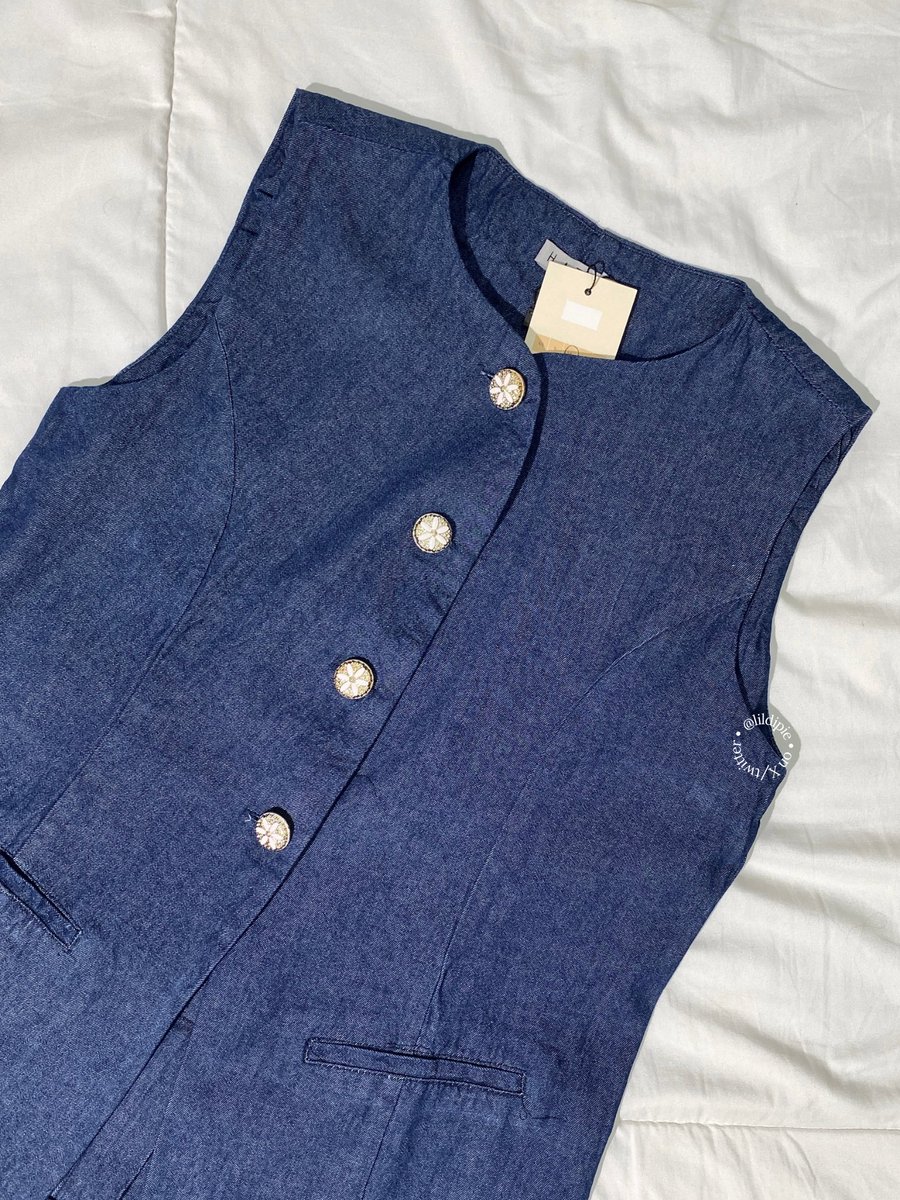 lildipie's tweet photo. Vest denim ini tuh… bener bener cantik bgtt😭

Looknya keliatan mahal tapi harganya⁉️CUMA 100rban ajaaa https://t.co/QvEtA3H7TT