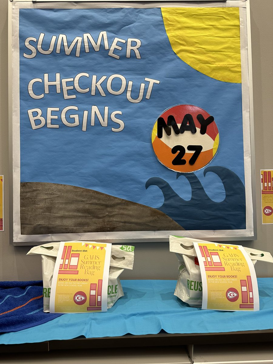 GAHSLibrary's tweet photo. Check out our latest display highlighting our summer reading bags. Students have the option to reserve a preselected bag or choose their own books to take home for the summer. This is a great way to extend learning and build reading stamina throughout the summer. https://t.co/afLCZ7cDyP