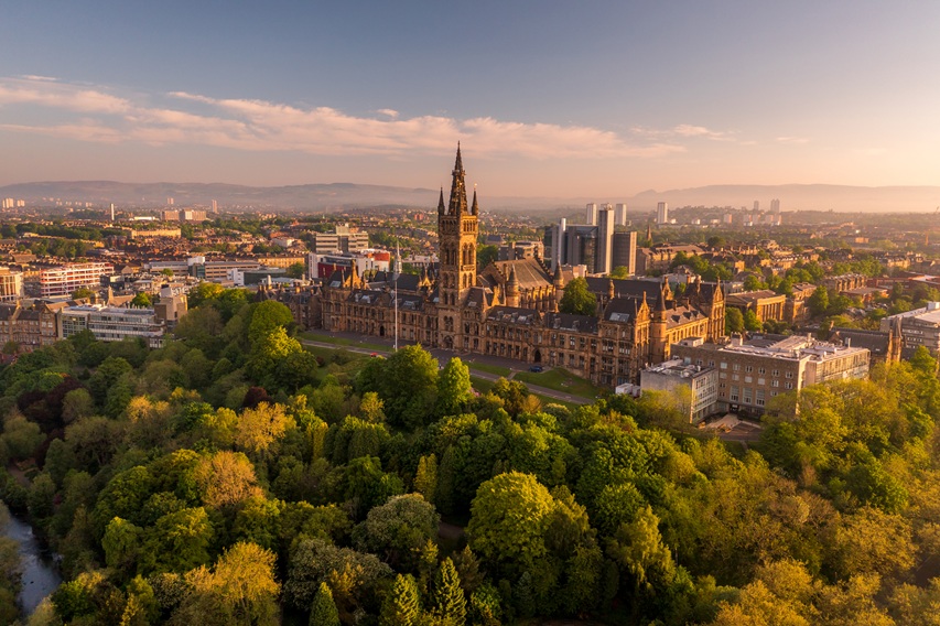 UofG Social Sciences (@uofgsocsci) on Twitter photo 📢 New #PhDOpportunity!
@SGSAH and @thereadingagency offer a new funded PhD Opportunity in <a href="/UofGEducation/">School of Education</a>. The project investigates how teenagers engage with Reading Well book collections from the Agency.
The deadline to apply is 26th May.
Learn more: tinyurl.com/bddhru54 📢 New #PhDOpportunity!
@SGSAH and @thereadingagency offer a new funded PhD Opportunity in <a href="/UofGEducation/">School of Education</a>. The project investigates how teenagers engage with Reading Well book collections from the Agency.
The deadline to apply is 26th May.
Learn more: tinyurl.com/bddhru54