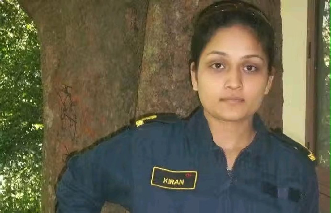 बहन किरण शेखावत, आयु मात्र 27 वर्ष.

जम्मू में युद्ध करते समय वीरगति को प्राप्त.

कम आयु और इतना बड़ा बलिदान, याद करेगा हिंदुस्तान

शत शत नमन | जय हिन्द 🇮🇳 🫡
#IndiaPakistanWar