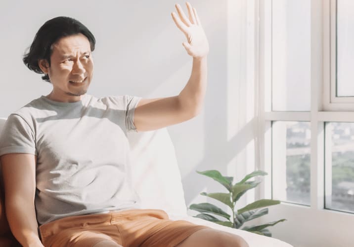 CoolVuSolutions's tweet photo. See Clearly, Live Comfortably!
Tired of squinting indoors? #CoolVuwindowfilms offer superior glare control, letting you work, relax, or watch TV without the blinding effects of sunlight. Enjoy your view without the glare!  #GlareControl #ClearView #ComfortLiving https://t.co/55iVxw8f5F