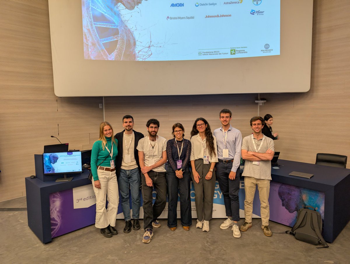 Radiomics Group (@radiomicsvhio) on Twitter photo 🇮🇹 Extensive <a href="/VHIO/">Vall d’Hebron Institute of Oncology (VHIO)</a> delegation this year at <a href="/ESAC_cancerAI/">EU Interdisc. Society of AI for Cancer Research</a>'s #AIforOncology.
👨🏻🏫 With <a href="/RaqPerezLopez/">Raquel Perez-Lopez</a>'s great presentation and <a href="/mariabalaguerm/">Maria Balaguer Montero</a> and <a href="/carlosmacarrop/">Carlos Macarro</a> presenting posters.
🫂 Happy to see this great #AI meeting point growing year after year! See you in 2026! 🇮🇹 Extensive <a href="/VHIO/">Vall d’Hebron Institute of Oncology (VHIO)</a> delegation this year at <a href="/ESAC_cancerAI/">EU Interdisc. Society of AI for Cancer Research</a>'s #AIforOncology.
👨🏻🏫 With <a href="/RaqPerezLopez/">Raquel Perez-Lopez</a>'s great presentation and <a href="/mariabalaguerm/">Maria Balaguer Montero</a> and <a href="/carlosmacarrop/">Carlos Macarro</a> presenting posters.
🫂 Happy to see this great #AI meeting point growing year after year! See you in 2026!