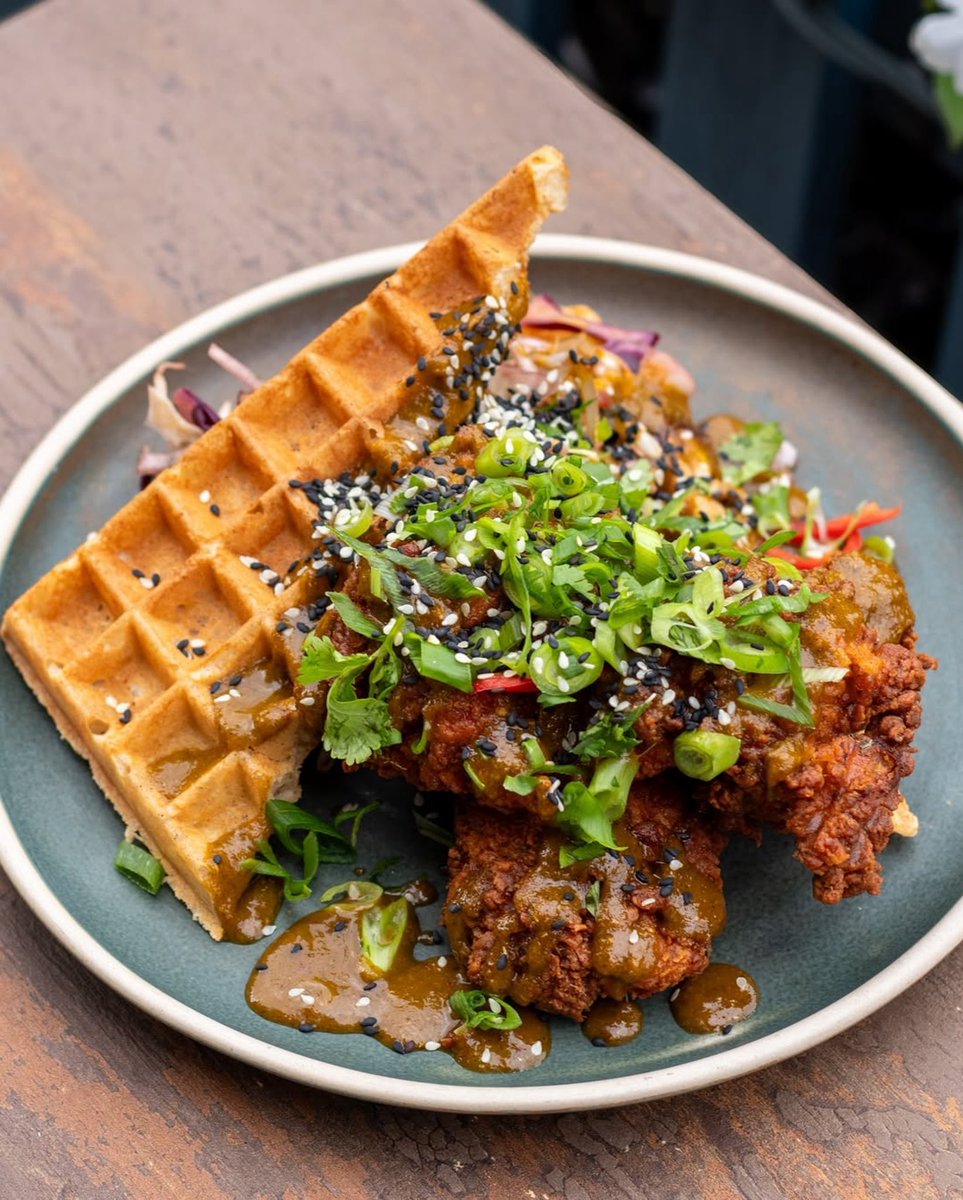 stratsestates's tweet photo. Plans this weekend? How about a cheeky trip to The Waffle House UK 😋🧇

Serving up freshly cooked sweet and savoury Belgian waffles since 1978 - it’s a family-run gem you’ll keep coming back to! 💛

📍St Albans &amp; Harpenden https://t.co/G2JDEshFT8