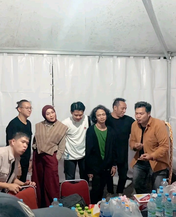bicabcdefg's tweet photo. @baymaxsad ini editan bukan sih? https://t.co/e2ygJZ8F6o