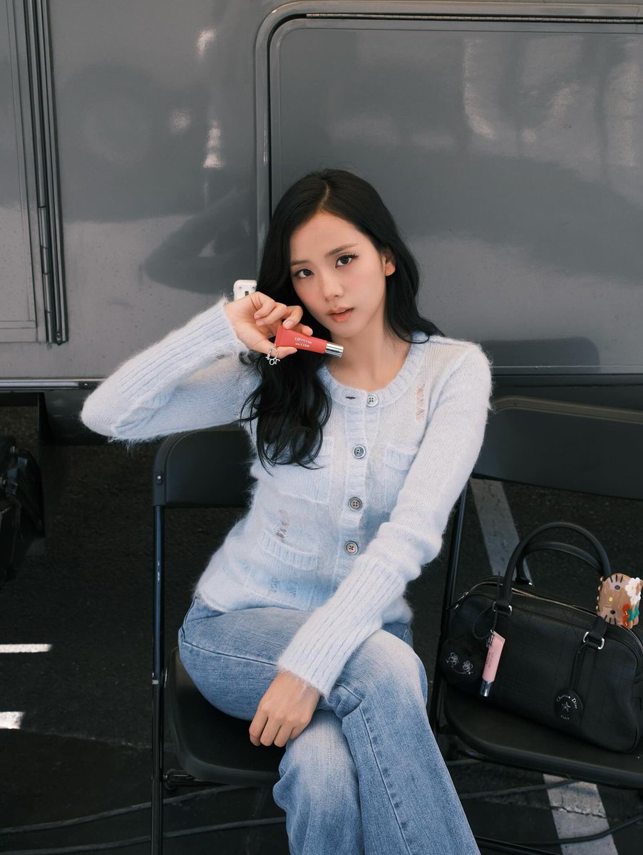 디올백스테이지

#JISOO #지수 #ジス #BLACKPINK