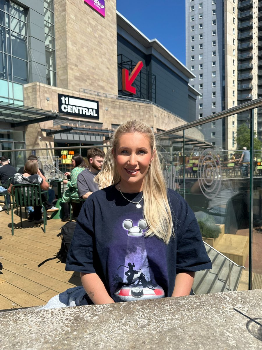 Wearing my <a href="/slapshotvintage/">Slapshot Vintage 🏒</a> Mickey tshirt today 🫶