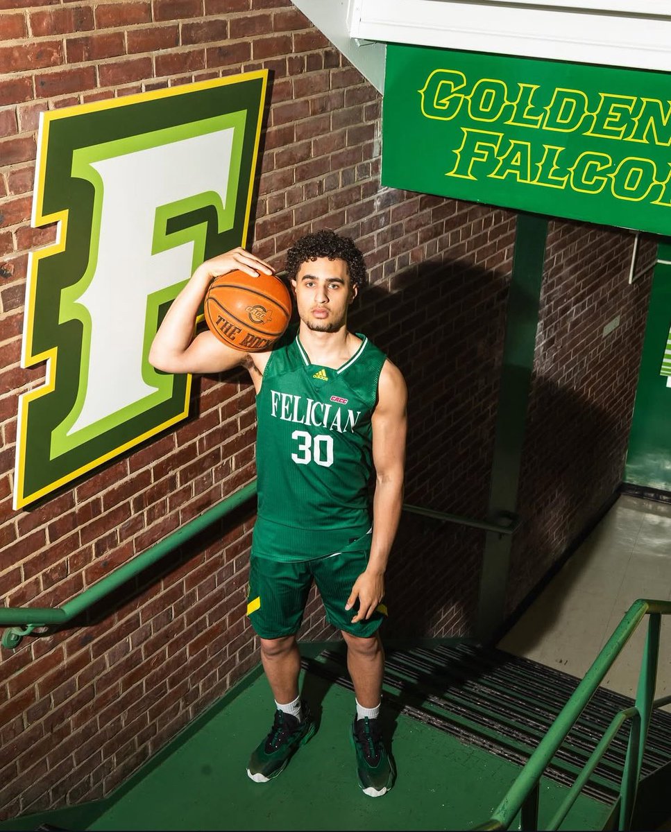 New England Recruiting Report NERRHoops (@nerrhoops) on Twitter photo Commitment Catch Up Pt. V is live!
newenglandrecruitingreport.com/in-the-news/cl…
Featuring: <a href="/anthonytron25/">Anthony Troncellito</a> <a href="/_BenMiller1/">Ben Miller</a> <a href="/ToneWilliams5/">Tone Williams</a> <a href="/TheYusufDakane1/">Yusuf Dakane</a> <a href="/emmitt_byther/">Emmitt Byther</a> <a href="/Zaneb_hoopz/">Zane Brewer</a> <a href="/SincereMonroe8/">Sincere Monroe</a> Owen Boudria Commitment Catch Up Pt. V is live!
newenglandrecruitingreport.com/in-the-news/cl…
Featuring: <a href="/anthonytron25/">Anthony Troncellito</a> <a href="/_BenMiller1/">Ben Miller</a> <a href="/ToneWilliams5/">Tone Williams</a> <a href="/TheYusufDakane1/">Yusuf Dakane</a> <a href="/emmitt_byther/">Emmitt Byther</a> <a href="/Zaneb_hoopz/">Zane Brewer</a> <a href="/SincereMonroe8/">Sincere Monroe</a> Owen Boudria