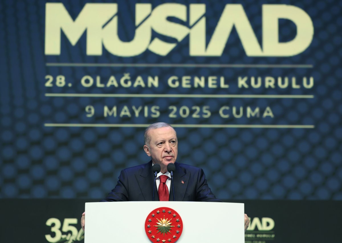 Erdoğan Dijital Medya (@rtedijital) on Twitter photo Cumhurbaşkanımız <a href="/RTErdogan/">Recep Tayyip Erdoğan</a>, MÜSİAD 28. Olağan Genel Kurulunda konuştu.
“Küresel belirsizliklerin azalmasıyla birlikte Türkiye'nin gelişmekte olan ülkeler arasında pozitif yönde ayrıştığına hep birlikte şahit olacağız.” Cumhurbaşkanımız <a href="/RTErdogan/">Recep Tayyip Erdoğan</a>, MÜSİAD 28. Olağan Genel Kurulunda konuştu.
“Küresel belirsizliklerin azalmasıyla birlikte Türkiye'nin gelişmekte olan ülkeler arasında pozitif yönde ayrıştığına hep birlikte şahit olacağız.”