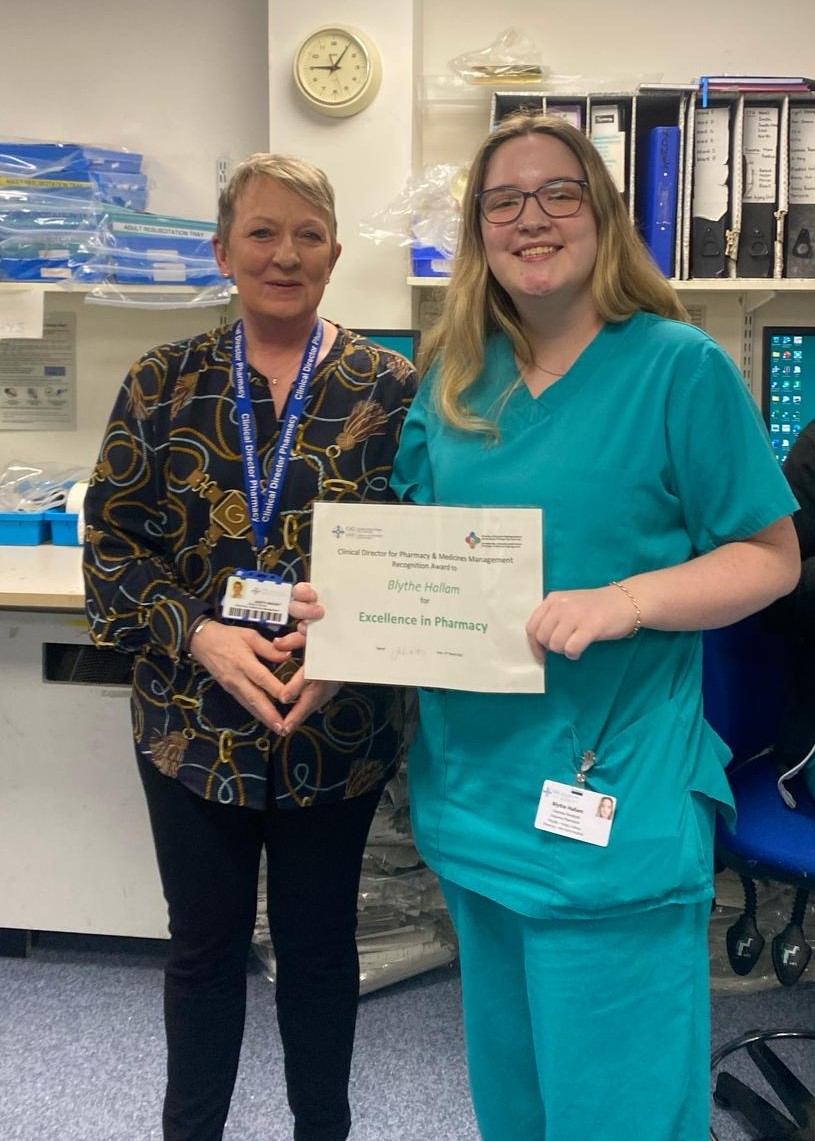 Blythe Hallam, Foundation Pharmacist @ Morriston Hospital has shown a commitment to expanding her knowledge &amp; embracing new challenges, a positive attitude &amp; ability to seek guidance when needed. She is a great role model!

#ExcellenceinPharmacy