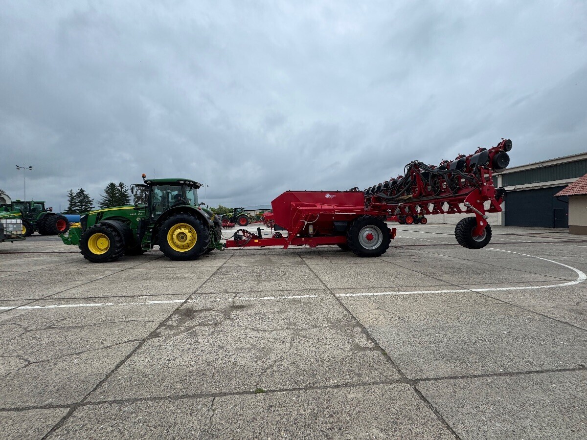 vstapic's tweet image. Uskoro će, čini se, svi koji vjeruju u potencijal domaćeg agrara, moći se i kladiti na njegov uspjeh, kupujući dionice Žito Grupe
agroklub.com/prehrambena-in…