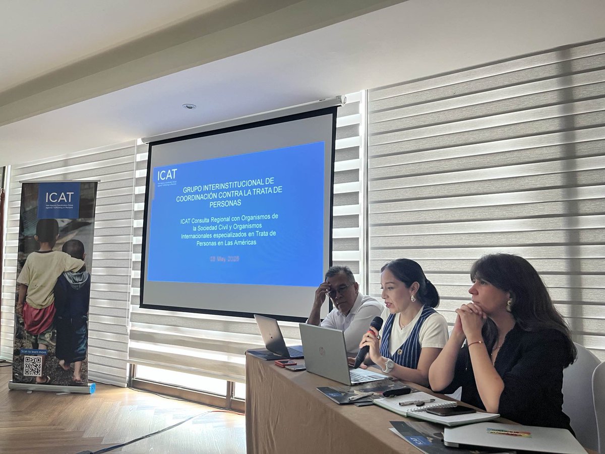 OEA_SegPublica's tweet image. La apertura estuvo a cargo de Gabriel Juárez (@UNODC), Rubén Farje (#OEA) y Adolfo Campos (@UEenPanama). Participaron organizaciones como Fundación Renacer, Fundación Libera y Alas de Colibrí, compartiendo experiencias, tendencias y desafíos para fortalecer la respuesta regional.
