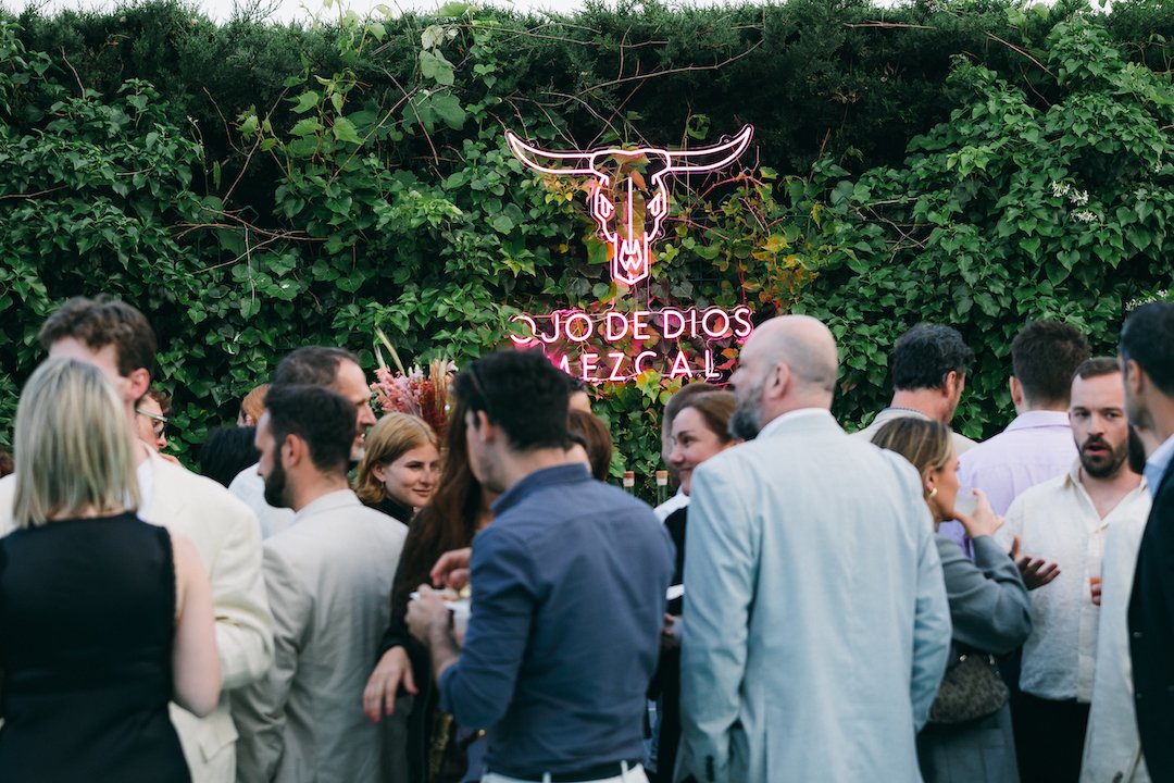 Our villa party just levelled up ⬆️🕺

We are SO pumped to welcome back #OjoDeDios as our official mezcal sponsor this year.

But, it doesn’t end there, French indie pop group #ThePenelopes will be doing an exclusive live performance.

🎟️Book now: eventbrite.co.uk/e/filmmakers-v…