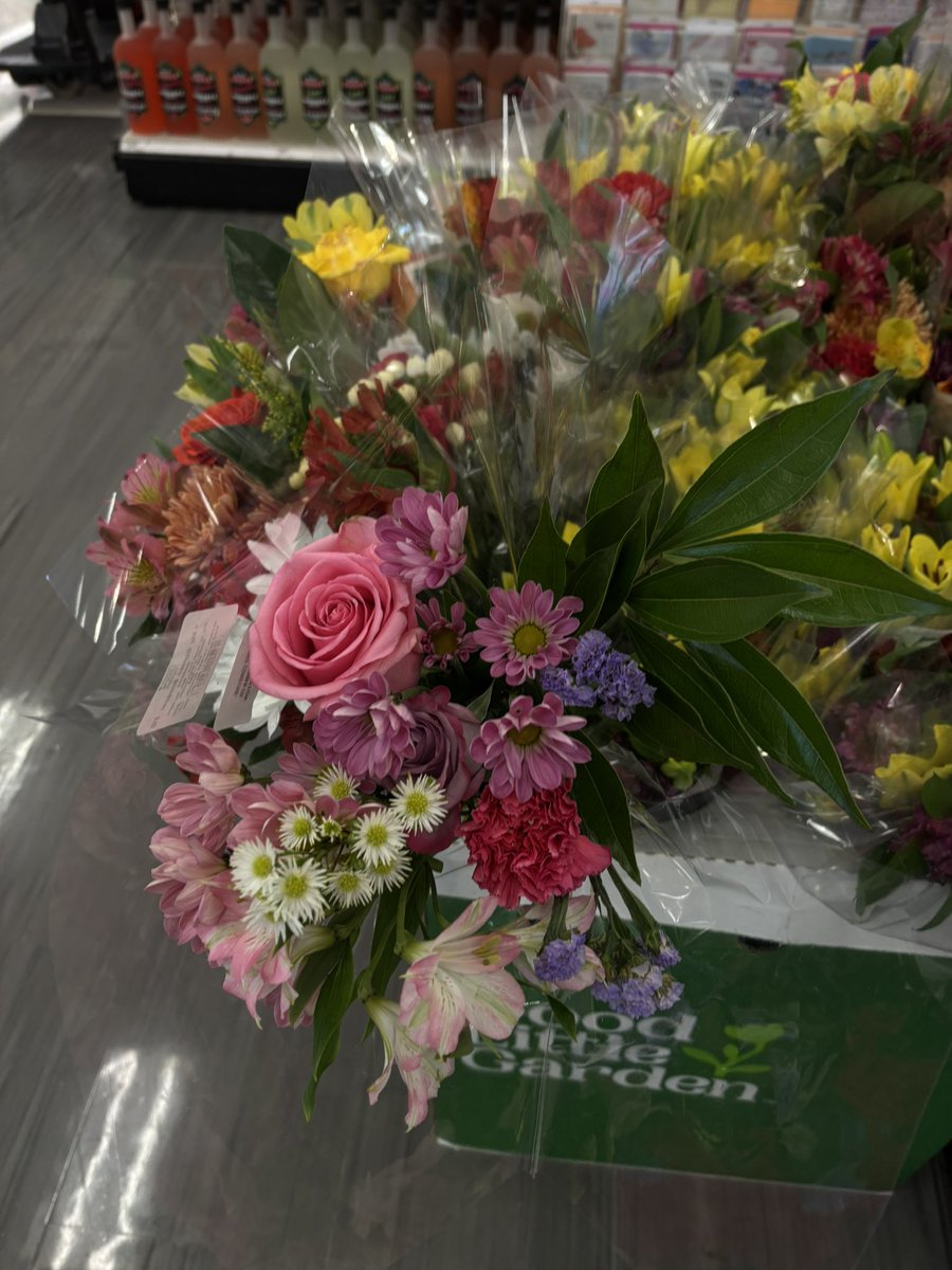 roselynmtz's tweet photo. 🌷 https://t.co/XFvWaSocR7