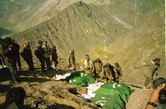 From the history books:

Indian soldiers burying dead Pakistani soldiers according to Islamic rituals after Pakistan refused to take back their bodies during the Kargil war