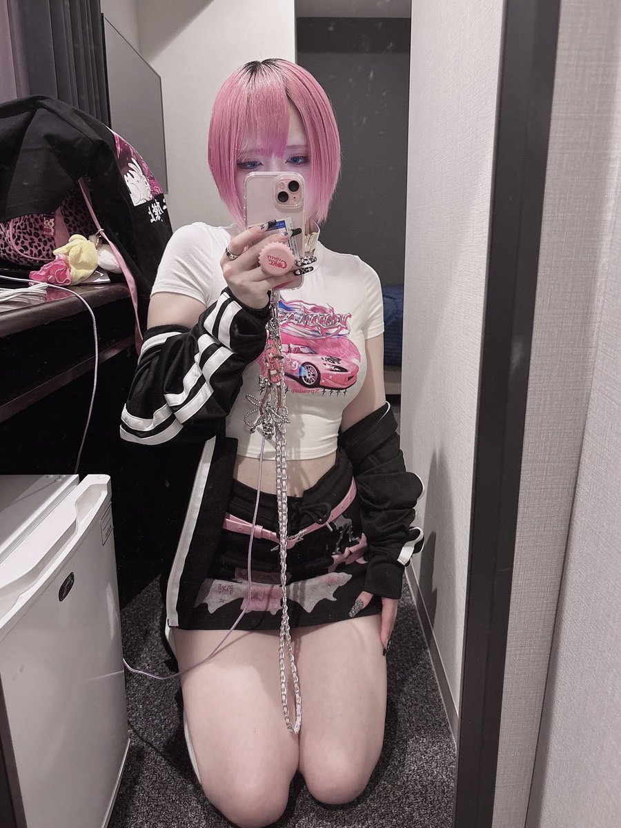 うさぎヶ丘秘密🐇🗝さんのエロ画像、2025年05月09日22時29分52秒に投稿