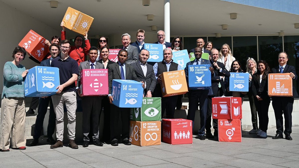 Willem van de Voorde (@willem_vdvoorde) on Twitter photo Just one month before the start of the UN conference on Oceans #UNOC3 in Nice, a group of ambassadors in Brussels visited the #VLIZ , Belgium‘s most prominent marine research and data center…<a href="/BelgiumMFA/">🇧🇪 Belgium MFA</a> <a href="/VLIZnews/">Flanders Marine Institute - VLIZ</a> Just one month before the start of the UN conference on Oceans #UNOC3 in Nice, a group of ambassadors in Brussels visited the #VLIZ , Belgium‘s most prominent marine research and data center…<a href="/BelgiumMFA/">🇧🇪 Belgium MFA</a> <a href="/VLIZnews/">Flanders Marine Institute - VLIZ</a>