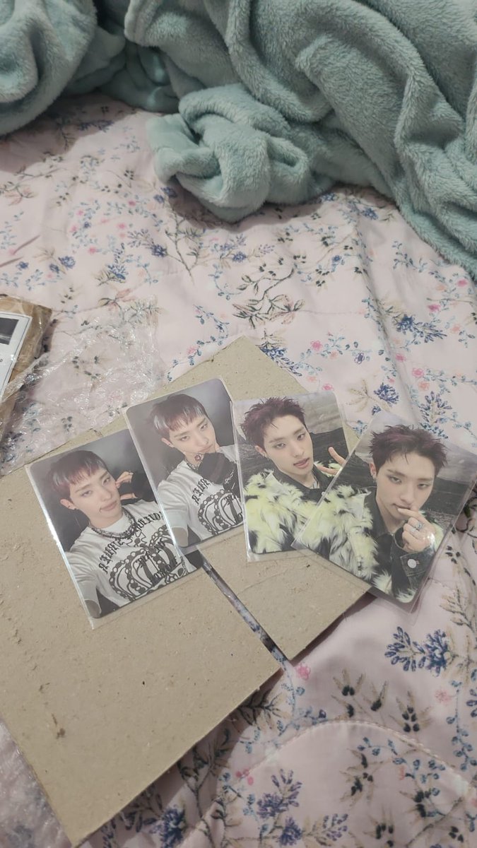 feedback positivo para <a href="/cherrycolletion/">𝙘𝙧𝙝𝙞𝙨𝙩𝙖𝙡𝙨 ୨୧ 🍰</a> que me vendeu esses keehos lindissimos!

veio tudo muito bem embalado mesmo e não tive nenhum problema durante toda a compra, ela é muito educada e querida, além de ter feito tudo super rapidinho!