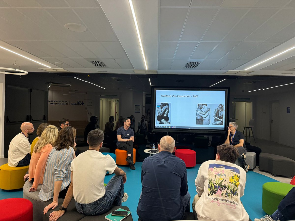 ScienHub (@scienhub_org) on Twitter photo Hoy estamos en <a href="/SimulacioVH/">Vall d'Hebron Centre de Simulació Clínica Avançada</a> organizando el taller 360º en #VIH donde médicos jóvenes rotan por 3 escenarios prácticos:
🩺 Naïve e inicio de TAR
🩺 Seguimiento, cambio y envejecimiento
🩺 PEP, PrEP, ITS, ChemSex y atención sin estigma
Gracias a la colaboración de <a href="/MSDEspana/">MSD España</a> Hoy estamos en <a href="/SimulacioVH/">Vall d'Hebron Centre de Simulació Clínica Avançada</a> organizando el taller 360º en #VIH donde médicos jóvenes rotan por 3 escenarios prácticos:
🩺 Naïve e inicio de TAR
🩺 Seguimiento, cambio y envejecimiento
🩺 PEP, PrEP, ITS, ChemSex y atención sin estigma
Gracias a la colaboración de <a href="/MSDEspana/">MSD España</a>