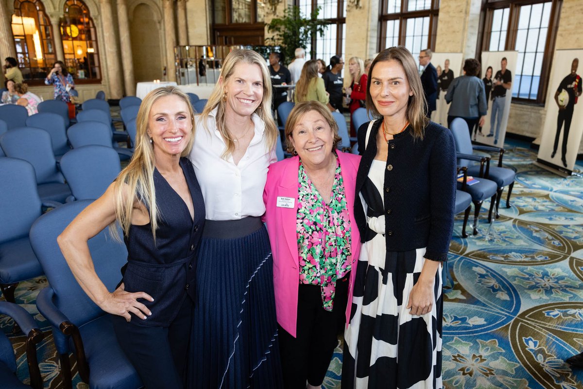 Town of Palm Beach United Way board members, volunteers, donors, and community supporters celebrated a successful campaign year at the 80th Annual Meeting held Wednesday, May 7, at The Breakers Palm Beach.
palmbeachunitedway.org/annual-meeting