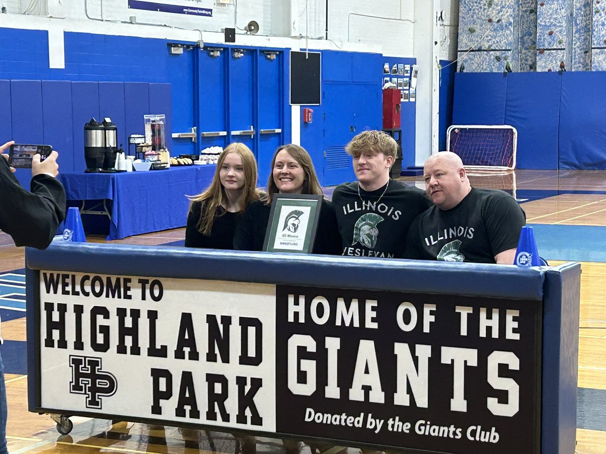 Highland Park Giants Wrestling tweet media
