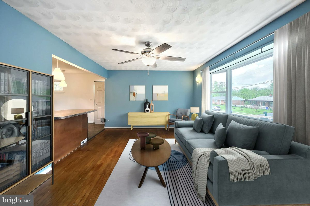 GinterGroup's tweet image. 2550 Log Cabin Road, York, PA, 17408
3 bed | 1 bath 1992 Sq. Ft.
Active | 249900
bit.ly/43u791x
Welcome to your dream home a beautifully updated ranch-style home that seamlessly blends classic charm with contemporary comforts. Enjoy the warmth and sophistication of...