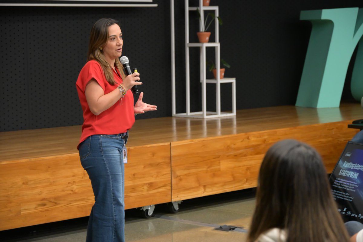 UdeA's tweet photo. Carolina Londoño, directora de @RutaN expresó que hoy #Medellín tiene 543 startups mapeadas, ubicándonos como la segunda ciudad con más startups en #Colombia, en el 2022 eran 280.
#CUEE https://t.co/OFNTnhL31C