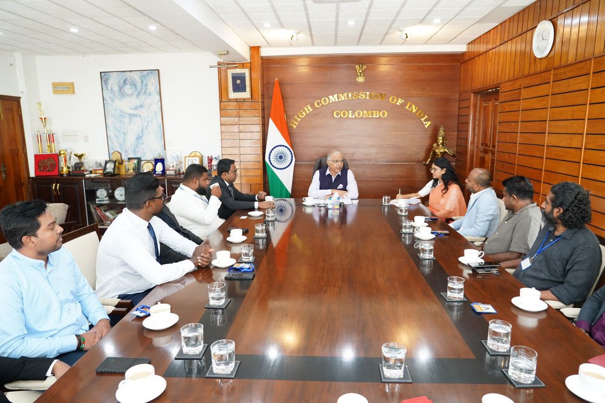 IndiainSL's tweet photo. HC @santjha interacted with a cross-party group of young politicians in a conversation anchored by #NextGenSL. Exchanged views on bilateral & regional developments. Underlined the value of open mindsets and overcoming hesitations for building a future-ready partnership together! https://t.co/ilrMBKL5Mg