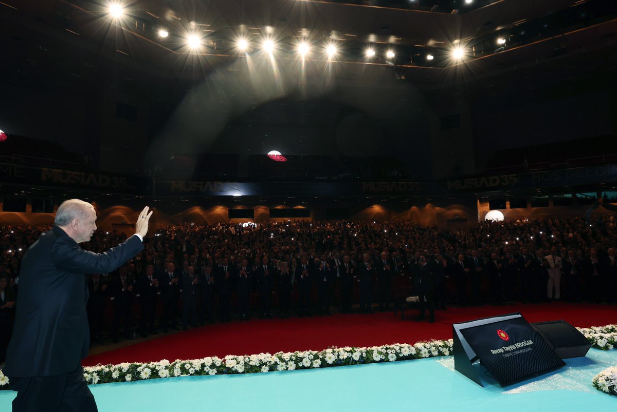 RTErdogan's tweet photo. Müstakil Sanayici ve İşadamları Derneğinin 28’inci Olağan Genel Kuruluna başarılar diliyorum.

Genel kurulun hem MÜSİAD camiasının gücüne güç katmasını hem de Türkiye’nin büyüme ve kalkınmasına katkı sağlamasını temenni ediyorum. https://t.co/KdqM97uMgH
