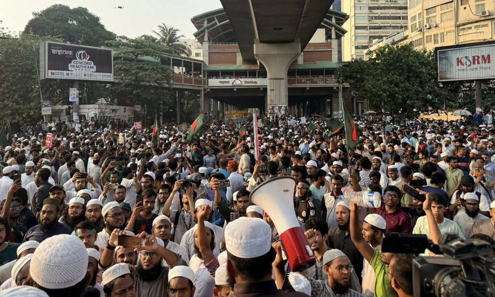 আওয়ামী লীগ নিষিদ্ধ না হওয়া পর্যন্ত শাহবাগ অবরোধ থাকবে: হাসনাত আব্দুল্লাহ