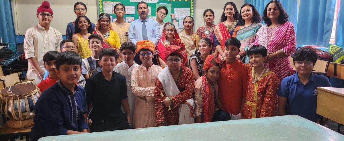 PublicAhlcon's tweet image. Excited to announce that Rajasthan was chosen by VIII -B as the focus state for #BaglessDay activities for Grade 8! A day of joyful learning beyond textbooks-exploring the vibrant culture, heritage, and innovation of Rajasthan. #NEP2020 @Dir_Education 
@ashokkp @Ahlconpublic1