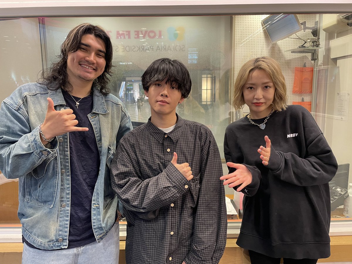 kubotakai_staff's tweet photo. 【RADIO📻】
LOVE FM「music x serendipity」お聴きいただきありがとうございました😊
ALEXさん、KIM YURIさんありがとうございました🤝
「Nakasu Night.」の原点話をたくさんしてます🗣️
▼radiko🔊
https://t.co/OmDA5w8CTM
▼最新曲「Nakasu Night.」はこちら🎧
https://t.co/4KFqaCGkeo https://t.co/cAj6QCHwoa