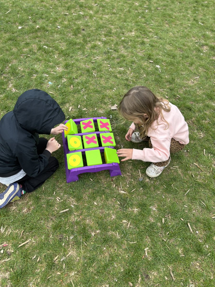 Friday fun in full swing! From balancing on stepping stones to giant Connect 4 battles, our Friday fun day was packed with laughter, teamwork, and sunshine (even if it was hiding behind the clouds)! #ocsboutdoors