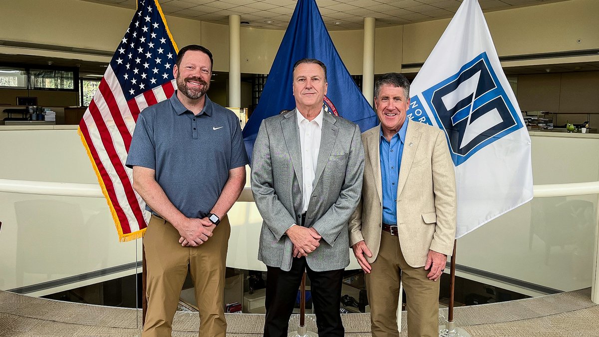 Northwood Athletics (@nutimberwolves) on Twitter photo A Legacy of Leadership — On and Off the Field
<a href="/NorthwoodU/">Northwood University</a> proudly announces a $250,000 gift from alumnus Alan Chandler to establish the Edward Chandler Baseball Endowment in honor of his father, a retired Detroit Police Officer. This game-changing endowment will provide critical A Legacy of Leadership — On and Off the Field
<a href="/NorthwoodU/">Northwood University</a> proudly announces a $250,000 gift from alumnus Alan Chandler to establish the Edward Chandler Baseball Endowment in honor of his father, a retired Detroit Police Officer. This game-changing endowment will provide critical