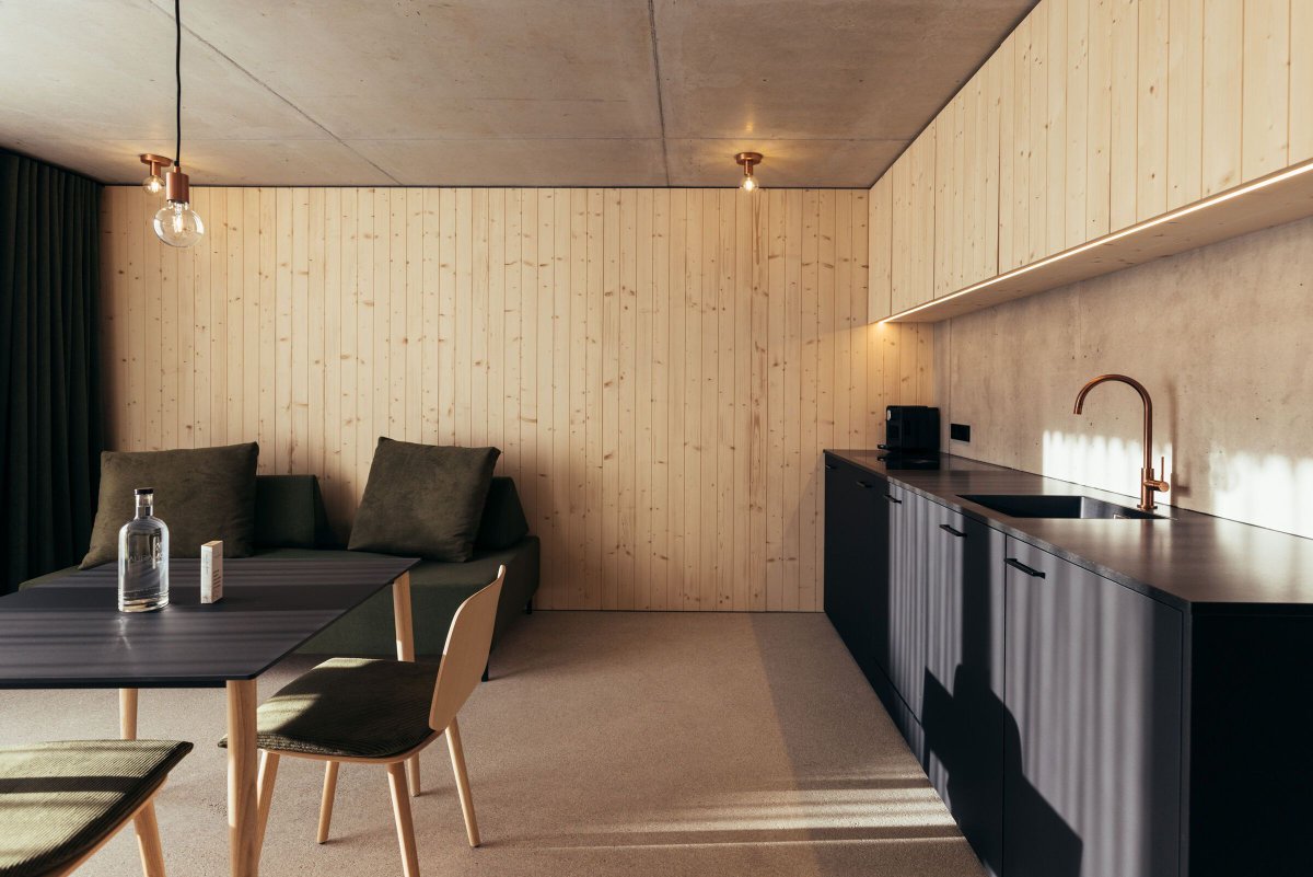 Archello's tweet image. Auramonte by Modunita Architects expands a South Tyrolean chalet with a low-carbon design rooted in local tradition.
buff.ly/MPXYhla

#LocalMaterials #LowCarbonArchitecture #CraftDrivenDesign