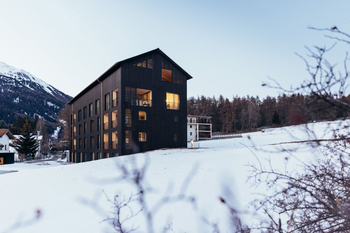 Archello's tweet image. Auramonte by Modunita Architects expands a South Tyrolean chalet with a low-carbon design rooted in local tradition.
buff.ly/MPXYhla

#LocalMaterials #LowCarbonArchitecture #CraftDrivenDesign