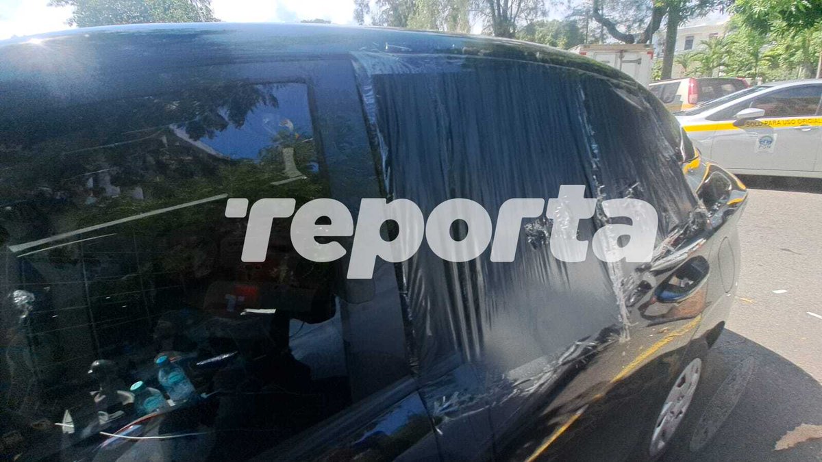 TReporta's tweet image. Derek Díaz, el padre de la menor de 4 años que resultó herido tras ser golpeada con una piedra cuando viajaba en un auto con su familia en la vía Transístmica, señala que la menor “está bastante bien según el parte médico, ahorita mismo está consciente, simplemente que está un…
